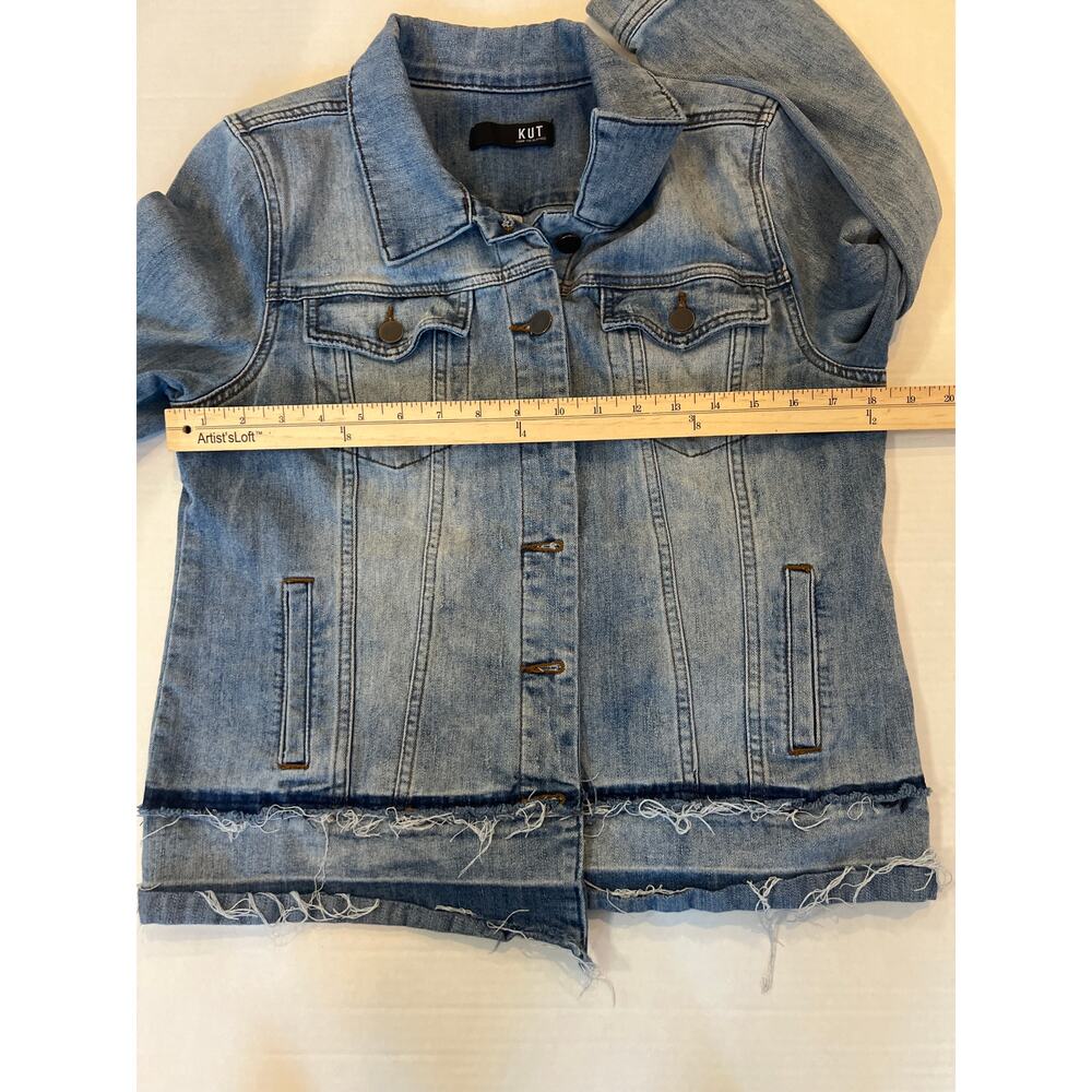 Kut from the Kloth Distressed
Raw Hem Light Blue Denim Kara Frayed Hem Jacket L - Picture 12 of 14